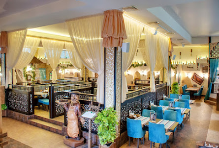 Основной зал в Летняя веранда 