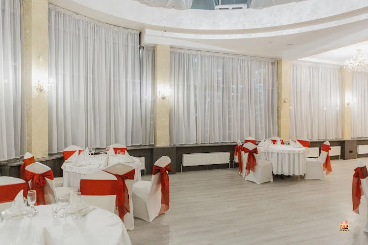 Зал "Тиффани" в «Алые паруса» фотография №14