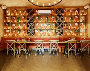  ресторан Хачапури и Вино на Молодёжном