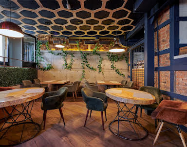  ресторан Корова на бочке на Карла Маркса