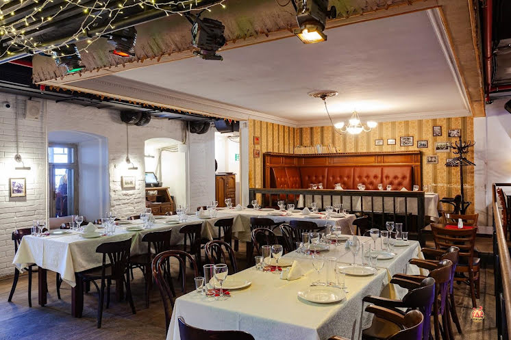 Основной зал в «Высоцкий» фотография №10