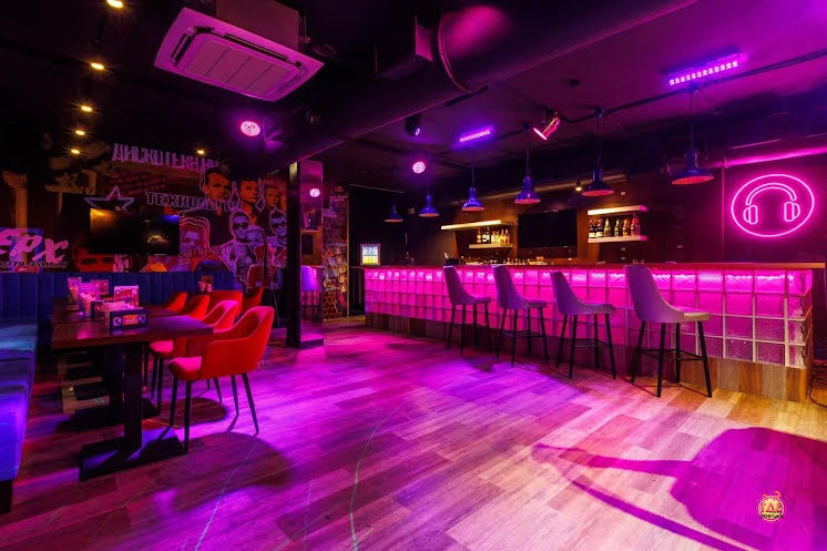 Караоке зал в «Руки ВВерх!» фотография №9