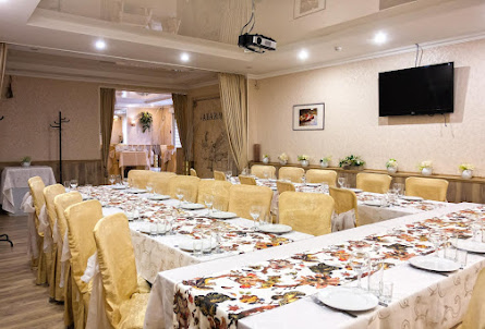 Зал на 25 человек в Зал на 15 человек