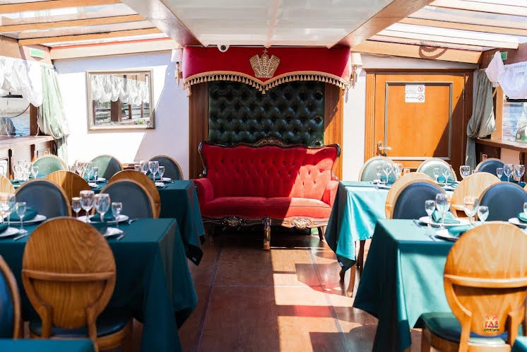 Палуба в «Теплоход "Генерал"» фотография №5