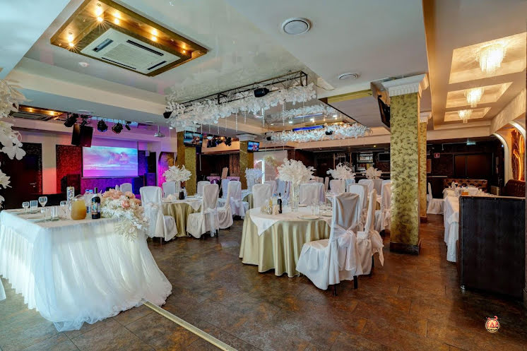 Золотой зал в «Буржуй» фотография №4