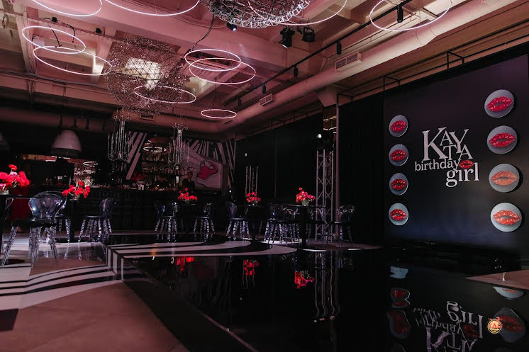 Основной зал в «ONELOFT» фотография №14