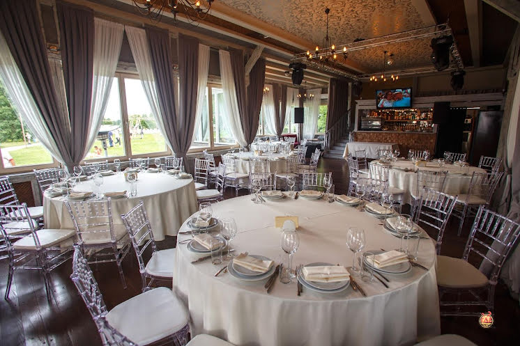 Панорамный зал в «Поместье-Парк» фотография №6