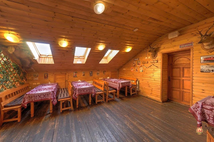 Основной зал  в «Берлога» фотография №6