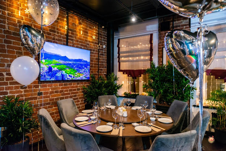 Зал ресторана   в «Чжун Го» фотография №9