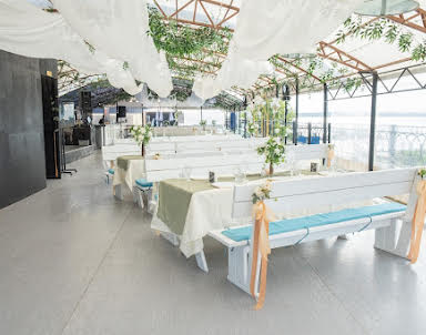  ресторан Белуга на Волге