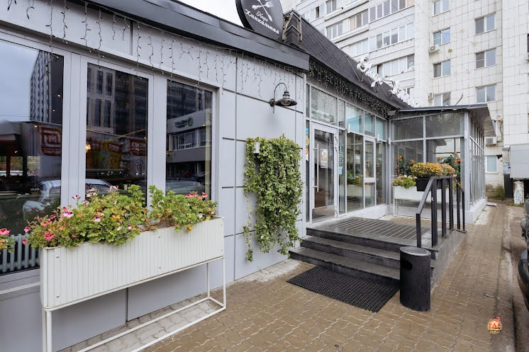 Закрытая веранда в «Хинкальная на Достоевского» фотография №10