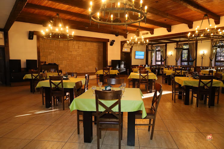 Основной зал ресторана  в «Русская охота» фотография №12