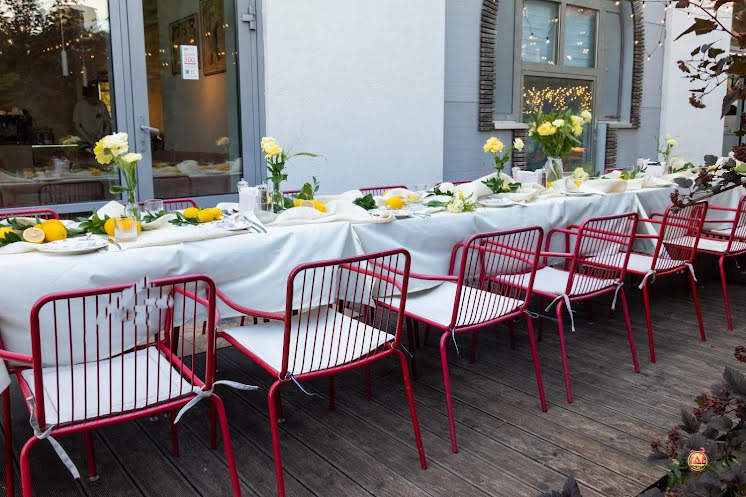 Летняя веранда в «Коза Тапас» фотография №1