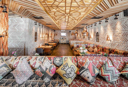 Малый зал  в Малый зал 