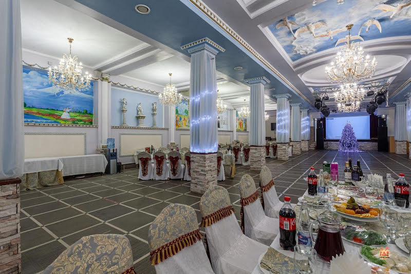 White Hall фотография №9