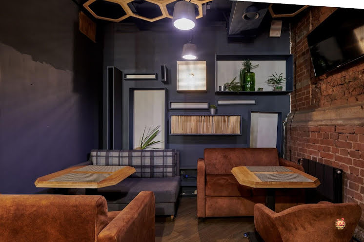 Зал на 1 этаже в «Корова на бочке на Карла Маркса» фотография №10