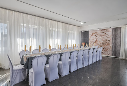 Основной зал  в Основной зал 