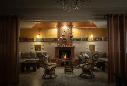 Каминный зал в Малый гостевой дом