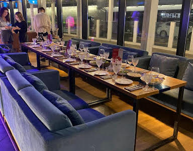  ресторан MOREMI