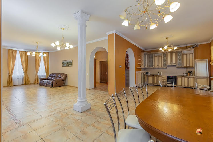 Коттедж с банкетным залом  в «Ропшинская Рапсодия» фотография №8