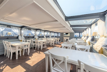 Палуба в Палуба