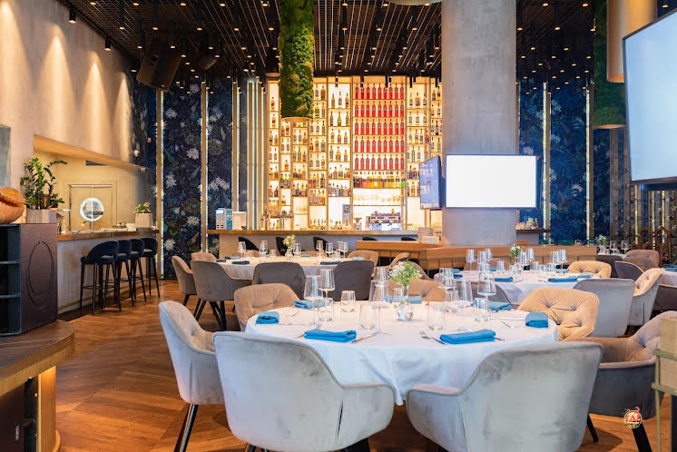 Основной зал в «Лето» фотография №6