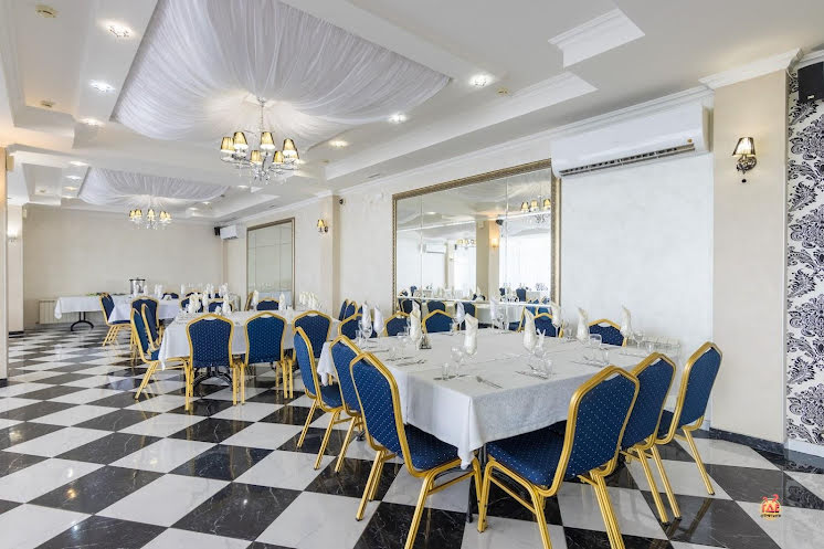 Большой зал в «Семь Королей» фотография №5