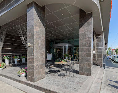  ресторан Ramada