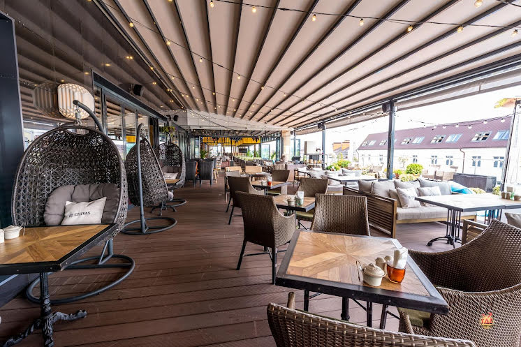 Летняя терраса  в «VASILCHUKÍ Chaihona №1» фотография №3