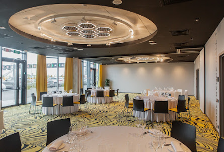 Зал "Терминал" в VIP-зал "Бизнес-Лаунж"