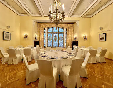  ресторан Hilton Moscow Leningradskaya