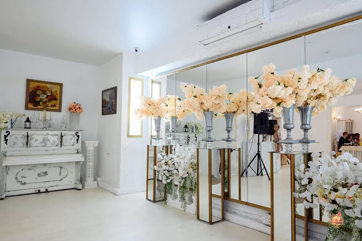 Большой банкетный зал в «Скатерть Самобранка» фотография №4