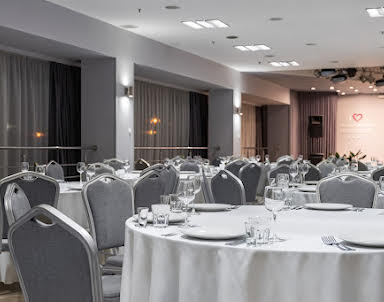  ресторан Marins Park Hotel Novosibirsk