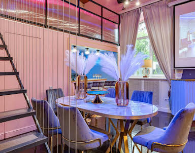  ресторан МАЙ Москва на Курской