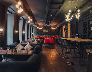 День рождения в PAR на Восстания