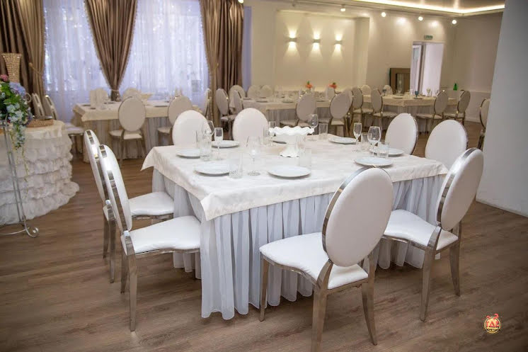 Зал на 50 человек в «Алексис» фотография №8