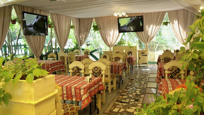 Кавказский дворик фотография №17