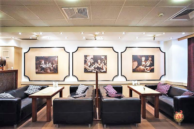 Зал Boutique Whisky bar в «Чайка и Бурлак» фотография №17