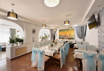 Основной зал в Малый зал