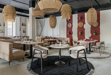 Левое крыло (1 этаж) в Вип-зал №1