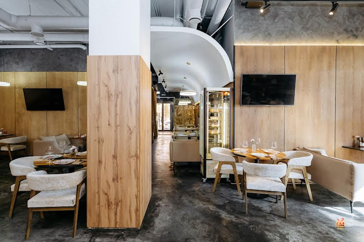 Основной зал в «Lianel» фотография №6