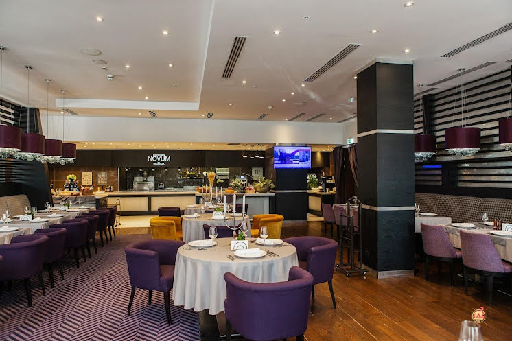 Ресторан "Новум" в «SHERATONPLAZA Ufa - Congress Hotel» фотография №14