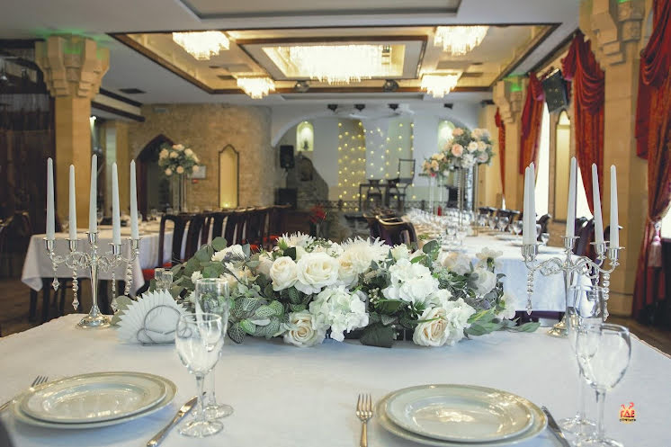 Основной зал в «Мангал» фотография №16