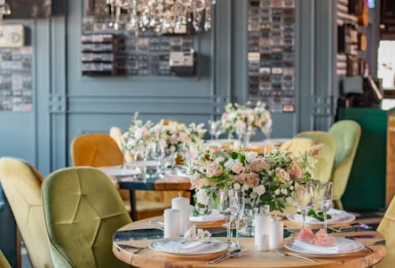 Большой зал в Малый зал