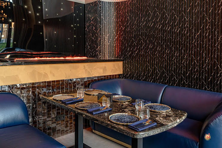 Зал с камином  в «Гарда бар» фотография №11