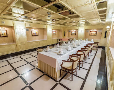  ресторан ЛЕОН на Металлургов