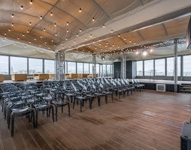  ресторан Omega Rooftop