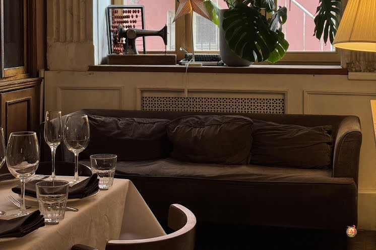 Розовый зал  в «Хитрые люди» фотография №13