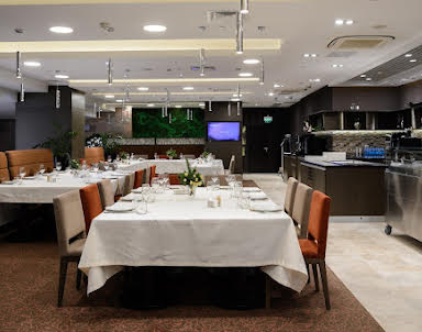  ресторан Hilton Garden Inn Volgograd