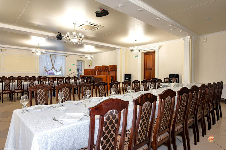 Большой банкетный зал в «Междуречье» фотография №1